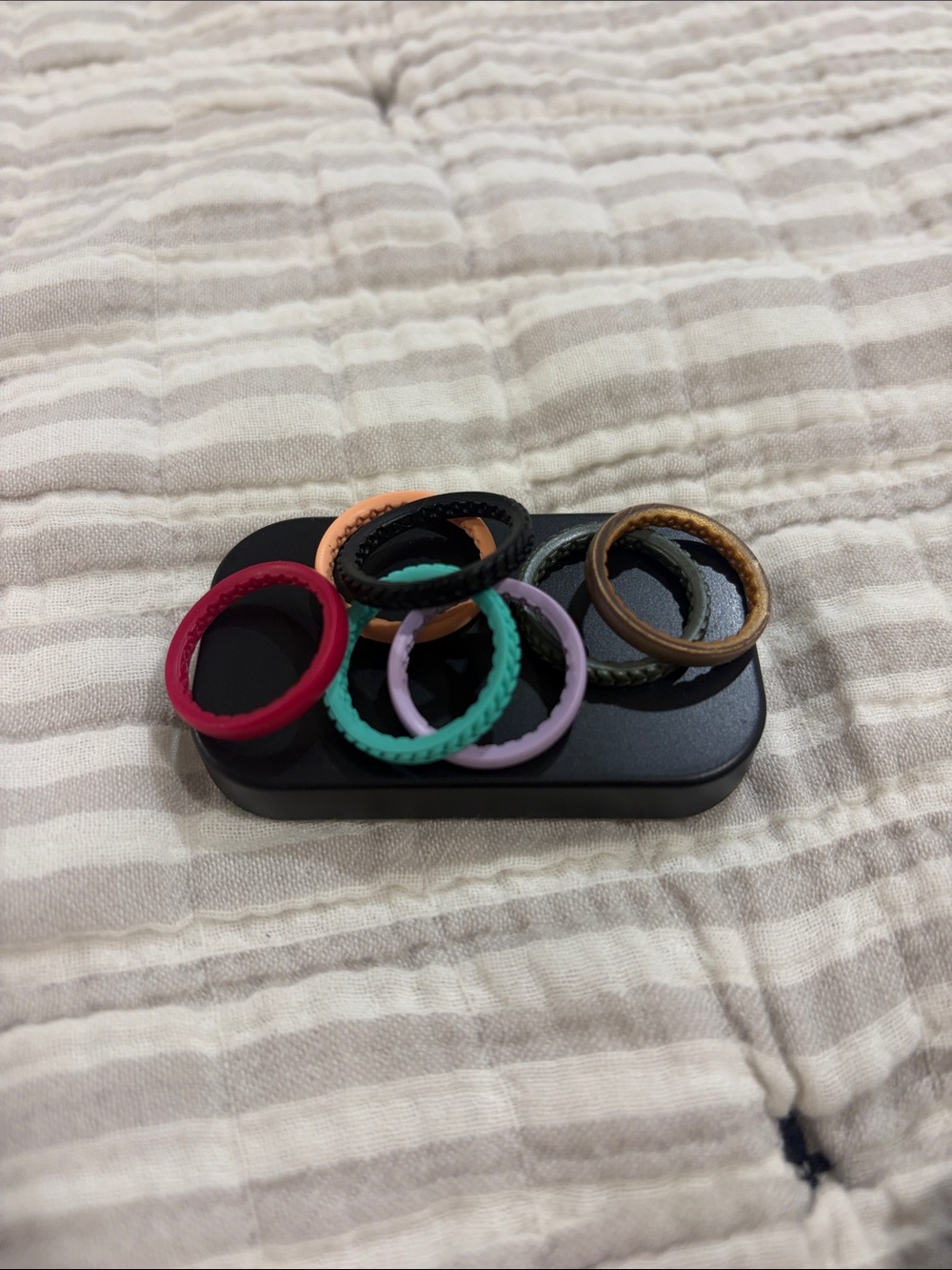 Lot of 7 Groove Life Stackable Women's Rings